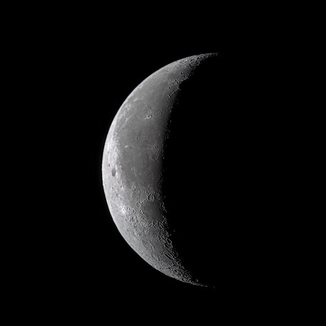 月齢25前後の月