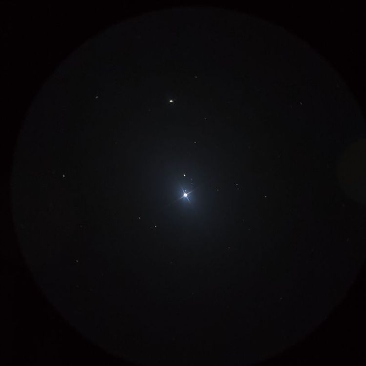 デネボラ（Denebola） captured through a telescope eyepiece using a smartphone camera - Afocal Astrophotography