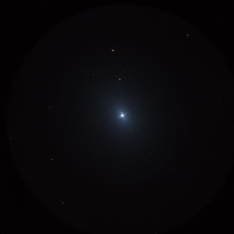 アリオト（Alioth） captured through a telescope eyepiece using a smartphone camera - Afocal Astrophotography